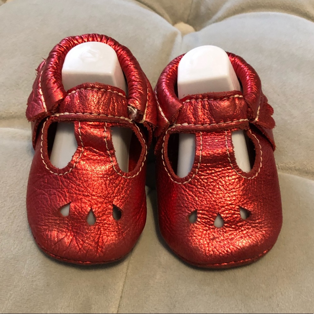 Freshly Picked ruby red mary janes- sz 3